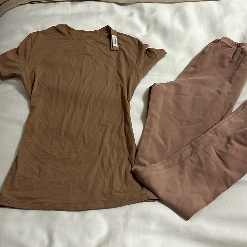 Skims set